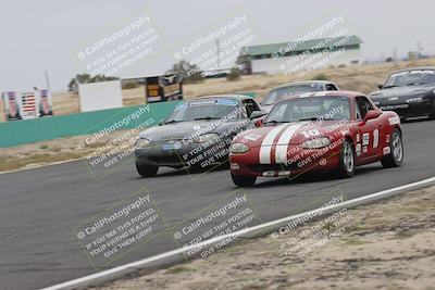 media/Jun-01-2025-CalClub SCCA (Sun) [[eae223c5dd]]/Group 5/Race (Front Straight)/